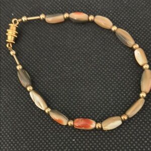 Elegant India Tibet Nepal Himalayan beaded bracelet.